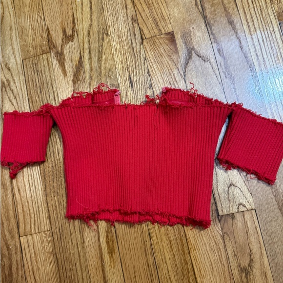 Sorella fringe red cropped top SAME DAY SHIP - Picture 3 of 3